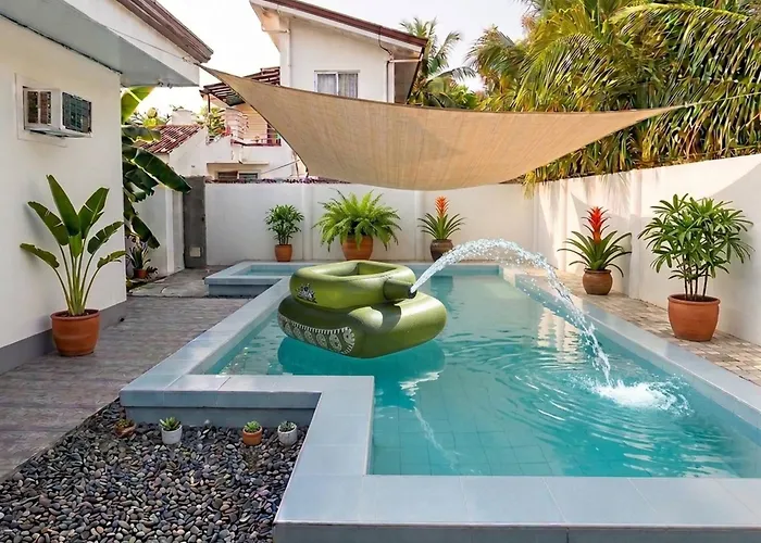 Villa With A Poola 10-minute Walk To The Pooc