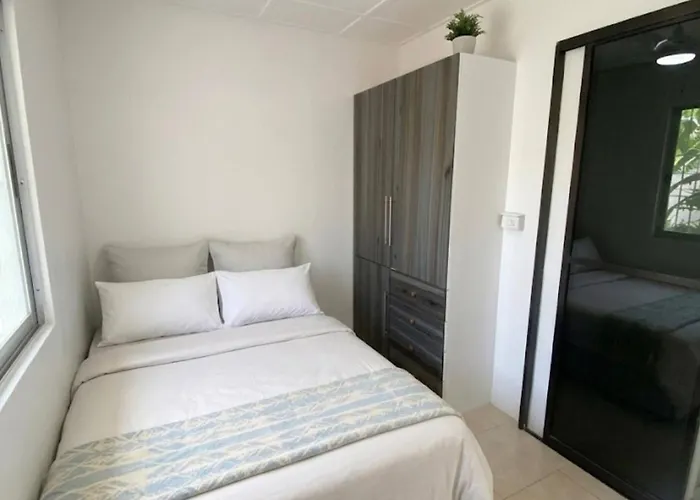 Villa With A Poola 10-minute Walk To The Pooc